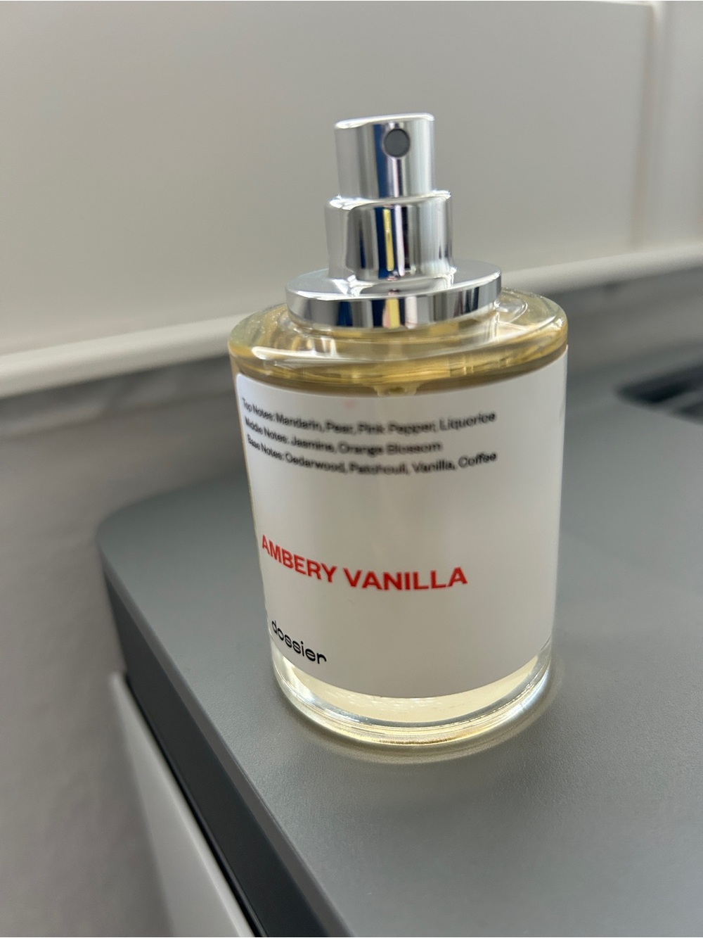 Amber & Vanilla Ambery Vanilla Fragrance Bottle - White Label, Amber Liquid - Picture 2 of 2